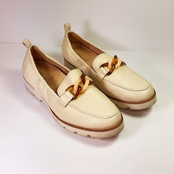 Vionic Cynthia Loafers with Orthotic Support - Picture 3 of 9